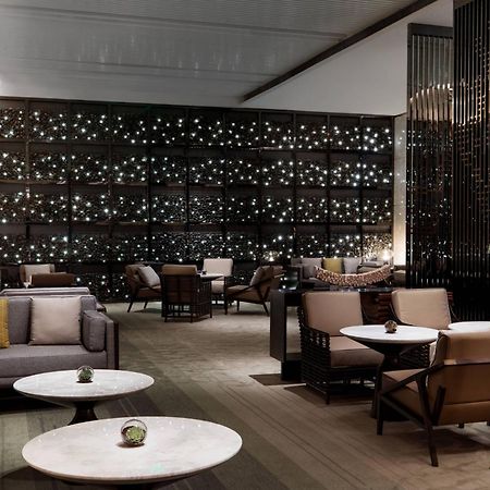 Отель Courtyard By Marriott Shunde Longjiang, Near Furniture Fair Экстерьер фото
