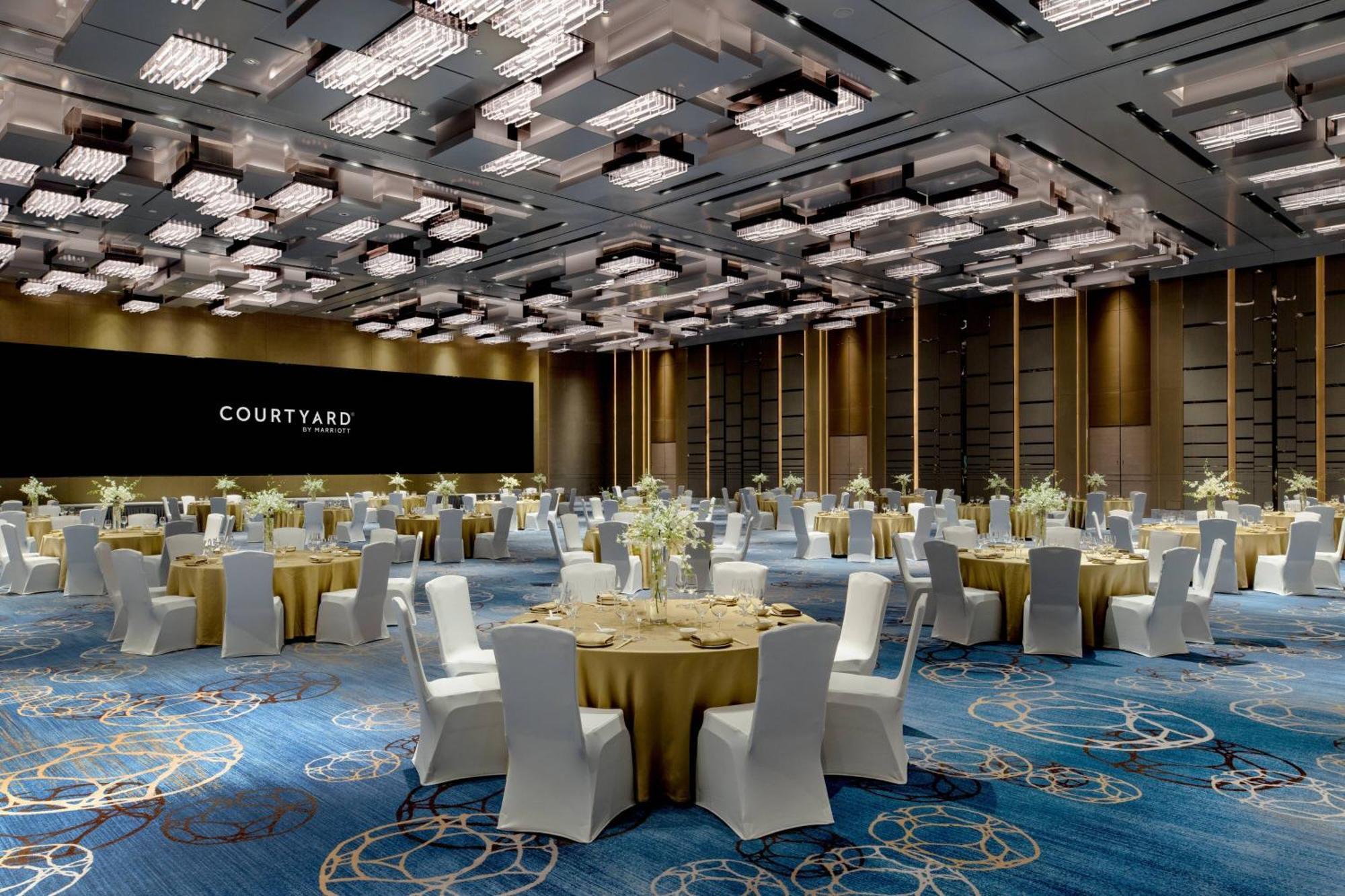 Отель Courtyard By Marriott Shunde Longjiang, Near Furniture Fair Экстерьер фото