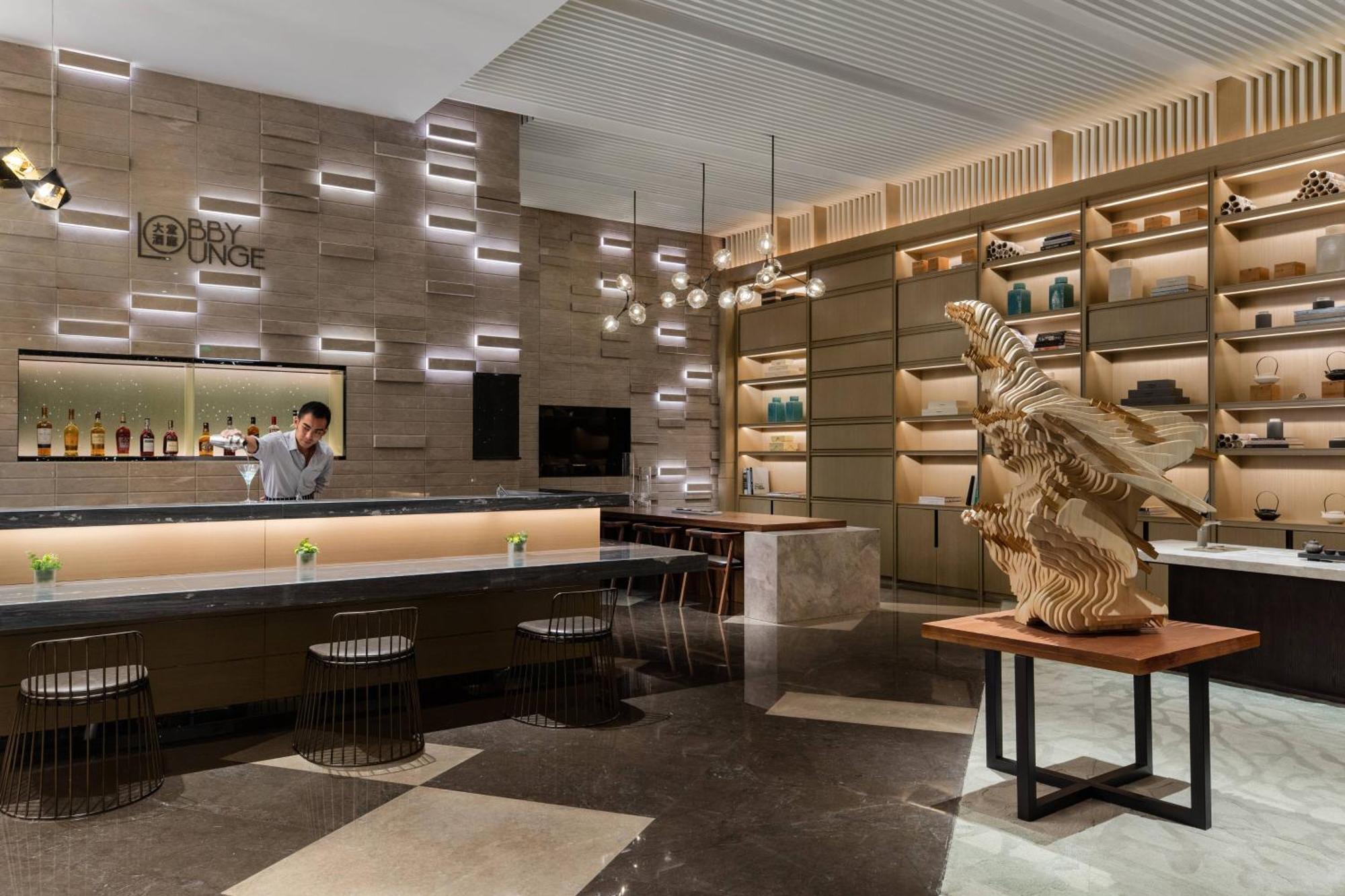 Отель Courtyard By Marriott Shunde Longjiang, Near Furniture Fair Экстерьер фото