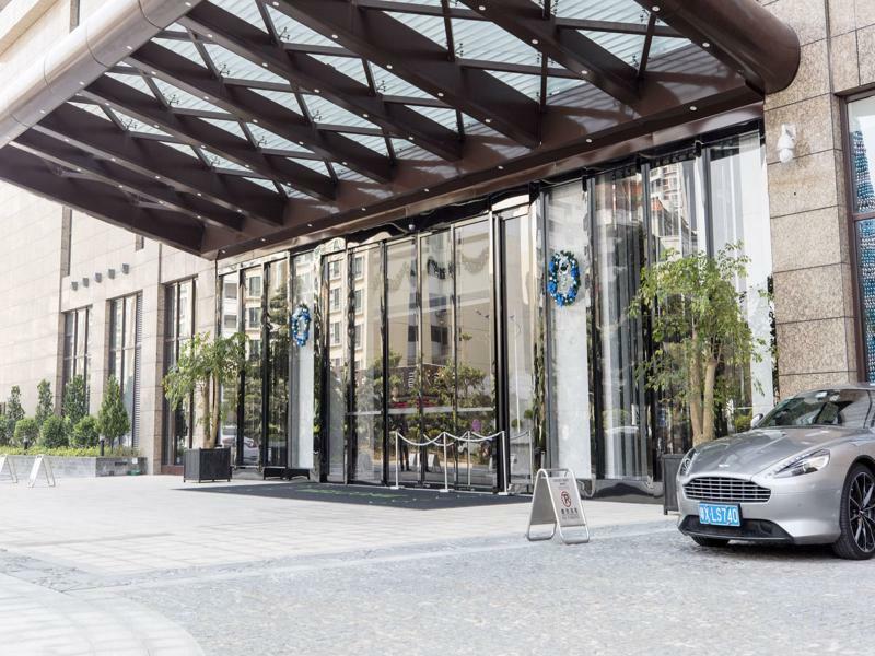 Отель Courtyard By Marriott Shunde Longjiang, Near Furniture Fair Экстерьер фото